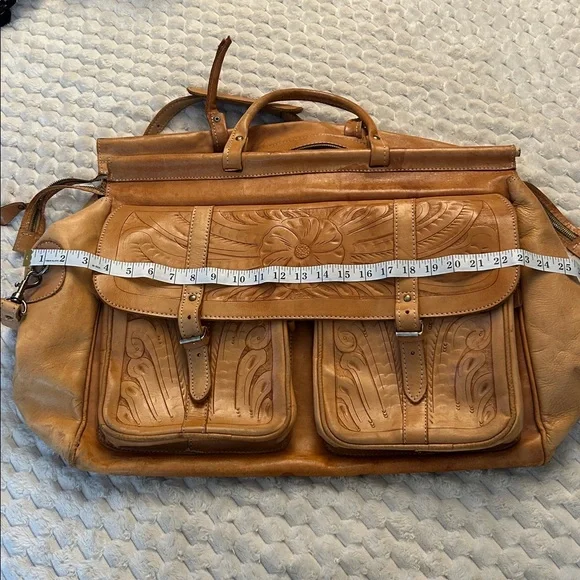 Vintage hand-tooled leather luggage - Picture 6 of 12
